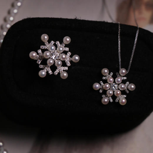 雪花 秋冬很浪漫 戒指 极光正圆小珍珠 完美无瑕 爆亮 3-5mm 纯银配件 商品图0