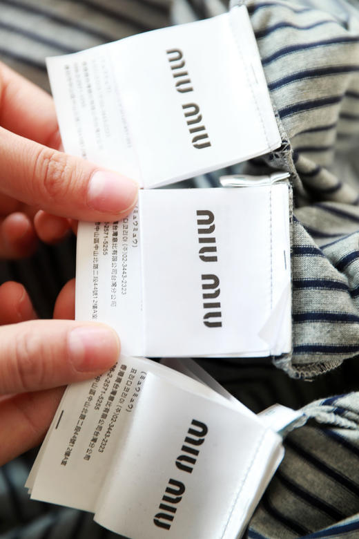 港风条纹tee，胸口小横标。法式宽松圆领套头情侣全棉长袖C122566 商品图3