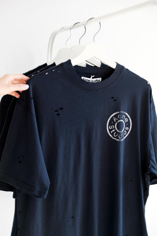磨破做旧+复古印花，胸口小标tee。正肩式宽松圆领全棉t恤C122558 商品图4