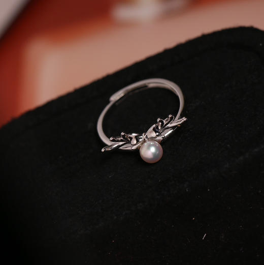 驯鹿戒指，纯银+akoya珍珠，真多麻色，精品akoyaji强光呦。珠子约5mm。 商品图6