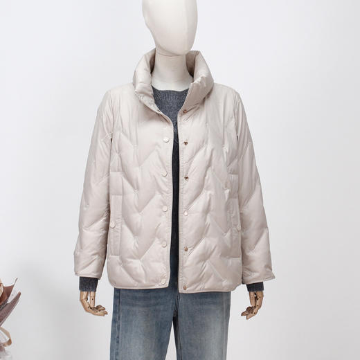 FOCALS新款立领纯色绣花短款休闲保暖羽绒服FRSDD573M1 商品图3