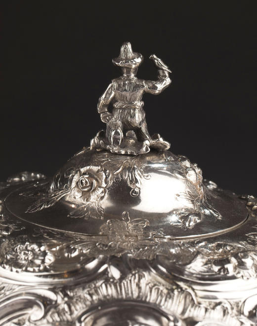 独角鹿西洋古董18世纪中期英国William Grundy银器制作工坊出品Chinoiserie中国风东方人物主题纯银精雕温水壶 商品图11