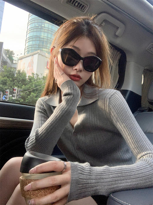 <曾小咸推荐>【小岛云烟】4色毛织系扣上衣 商品图5