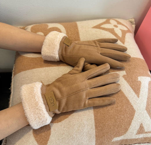 秋冬特惠💰240 UGG秋冬懒兔毛羊毛手套 商品图2