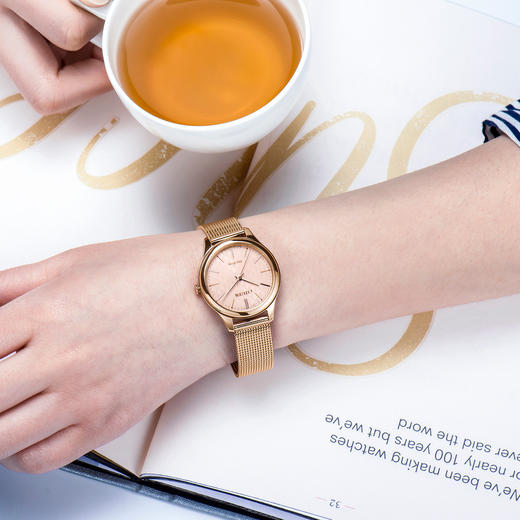 SHEM0503-83X 西铁城Citizen 【热卖爆款】西铁城光动能潮流时尚女表EM0503-83X 商品图1