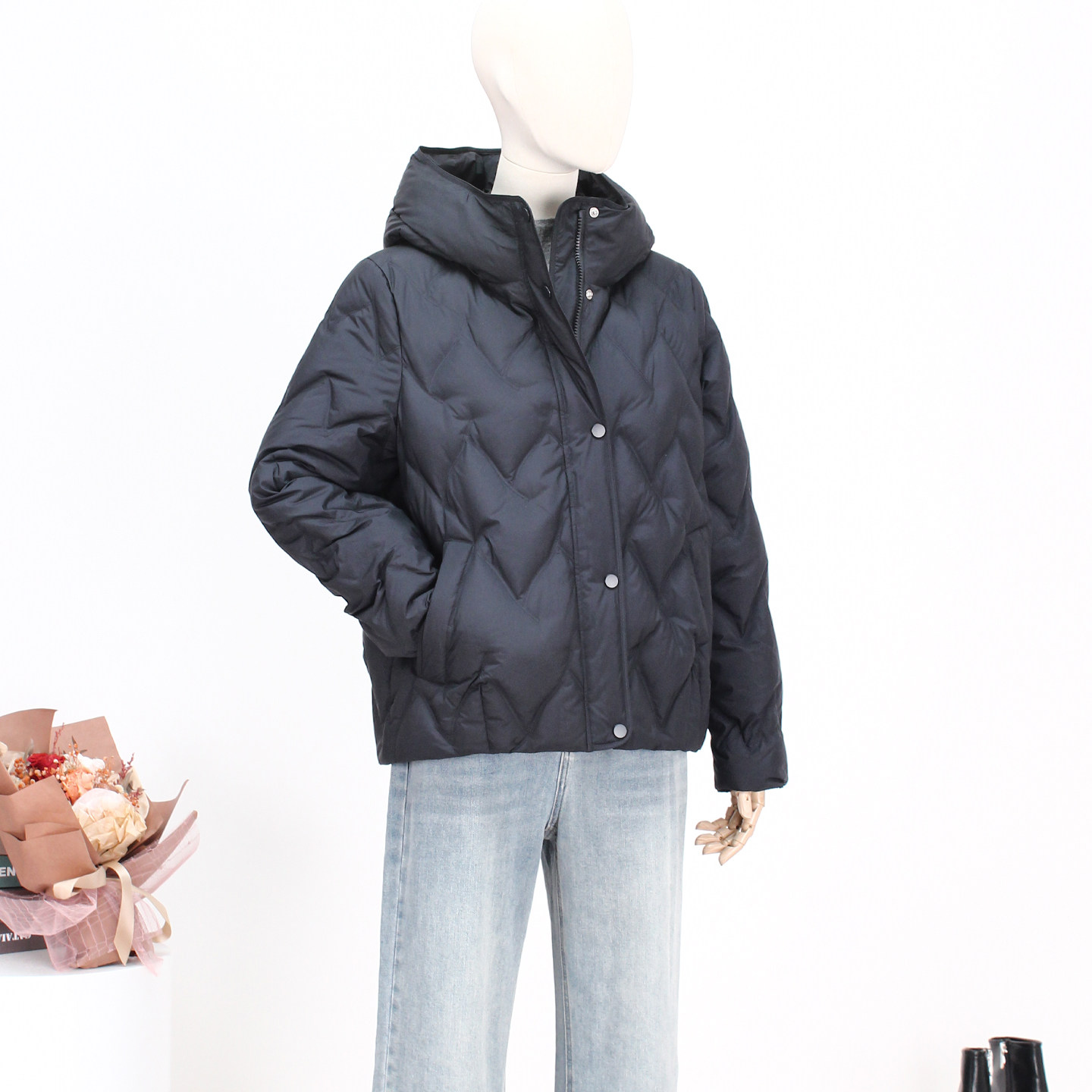 FOCALS新款时尚休闲绗缝连帽白鸭绒短款羽绒服外套FRW8D070