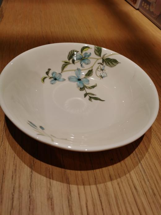 冠祥 蓝精灵7寸荷口竖纹盘 商品图0