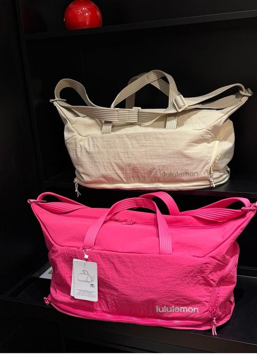 自留。𝐥𝐮🍋最新三合一健身包 𝐠𝐲𝐦 𝐝𝐮𝐟𝐟𝐥𝐞 𝐛𝐚𝐠 男女款 商品图8