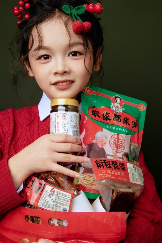 🔥聚焦“团圆饭C位”【胡外婆湖南土灶烟熏腊肉礼盒】😍一桌团圆家乡菜 年三十年夜菜，🤤礼盒带贺卡年夜饭食材菜谱 “福启新岁·马年萬事勝意”🌷  商品图6