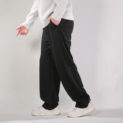 DRONKOO 2025 抽绳松紧腰左袋金属标后单贴袋竖纹料厚休闲长裤 商品图2