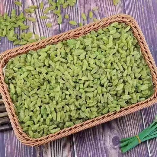 新疆特产葡萄干 树上黄自然晾晒 无添加香甜果干零食 商品图3