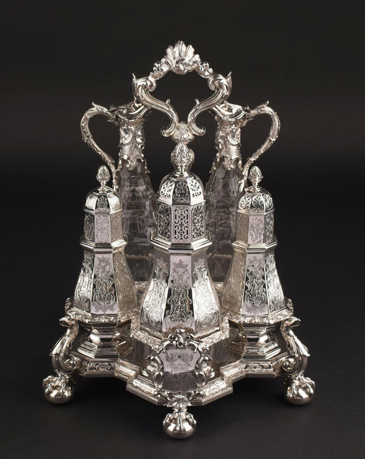 独角鹿西洋古董18世纪末英国顶级银坊Edward Barnard & Sons出品花叶神鸟及家族纹章主题纯银精雕调味罐及水晶酒壶套组 商品图0