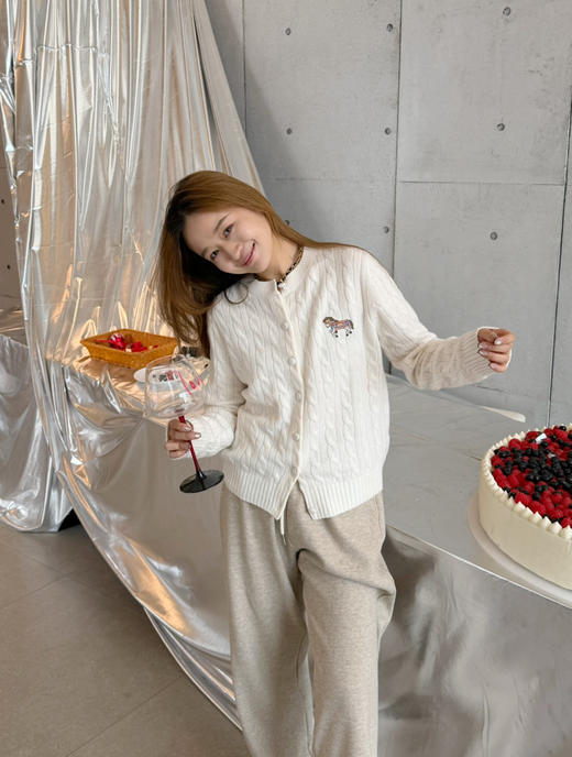 2512412    “新年” 细绞花 针织开衫 商品图10