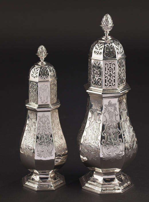 独角鹿西洋古董18世纪末英国顶级银坊Edward Barnard & Sons出品花叶神鸟及家族纹章主题纯银精雕调味罐及水晶酒壶套组 商品图7