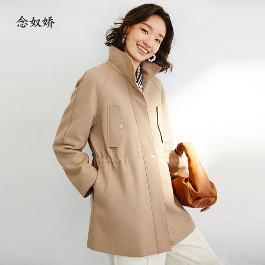 【商场同款】CNJ4978“随性风衣外套”气质卡其色  羊毛针织呢外套 松弛H版型 立翻领设计 干练利落 腰部抽绳 通勤风衣 商品图7