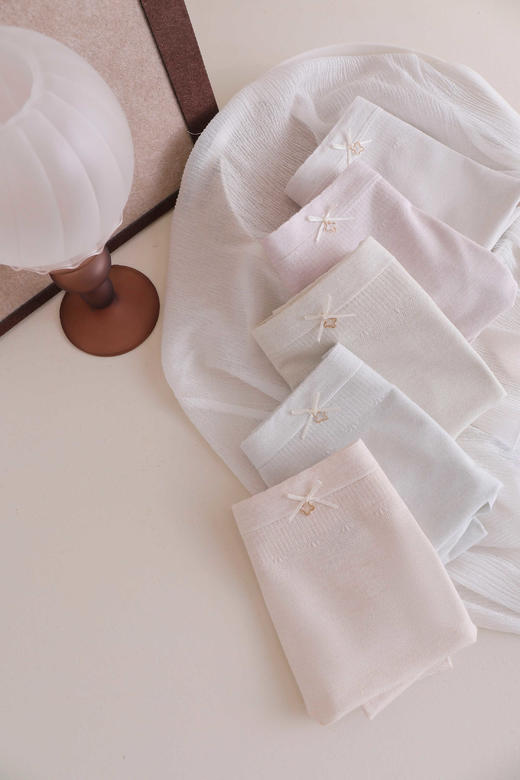 女士大版无缝内裤透气舒适可爱三角裤8692 商品图5