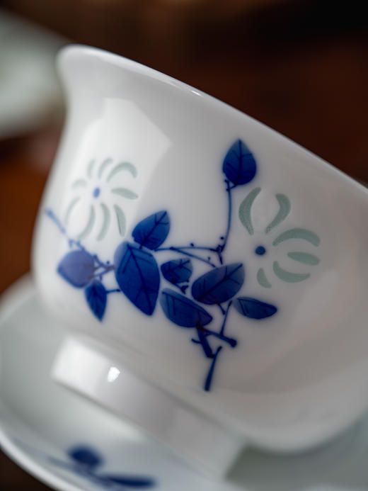 新品 富玉 |景德镇手绘山丹丹青花玲珑陶瓷功夫茶具泡茶盖碗 商品图3