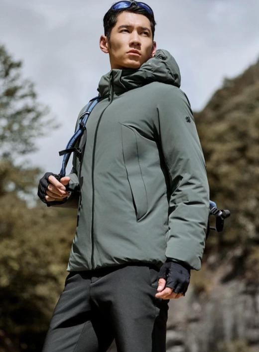 1226-1  树树 抗风挡雨 轻盈保暖 男士连帽羽绒服 中等厚度 老朱穿XL 商品图4