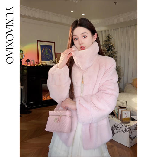 余潇潇【高端玩家】横排天鹅绒水貂毛磁吸扣抽绳收口保暖翻领皮草 商品图3