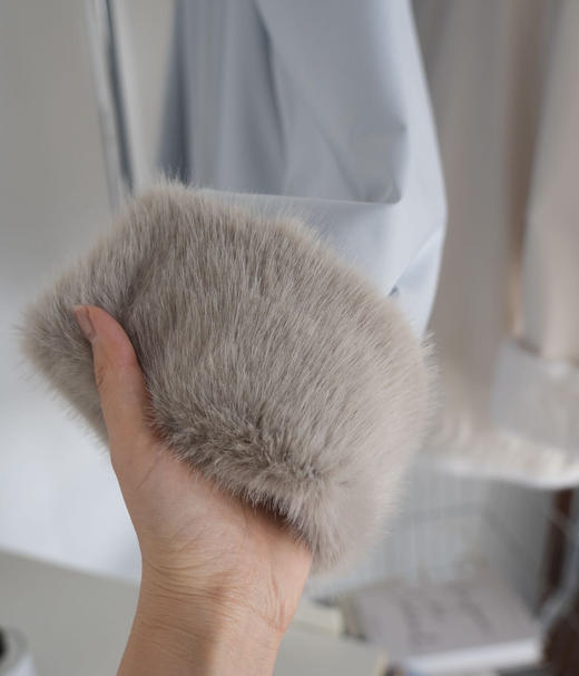 🌸【外贸尾单】仿貂绒一体连帽外套 ：💕一件过冬闭眼冲❄️毛毛外套一件抵俩❗️ 内里高品质厚绒暖糯亲肤➕外层三防耐脏抗造🔥奶油白/雾霾蓝双色不挑人穿❗️  商品图4