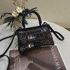 巴黎世家 xs号 soblack  鳄鱼压纹 牛皮 沙漏包 商品缩略图0