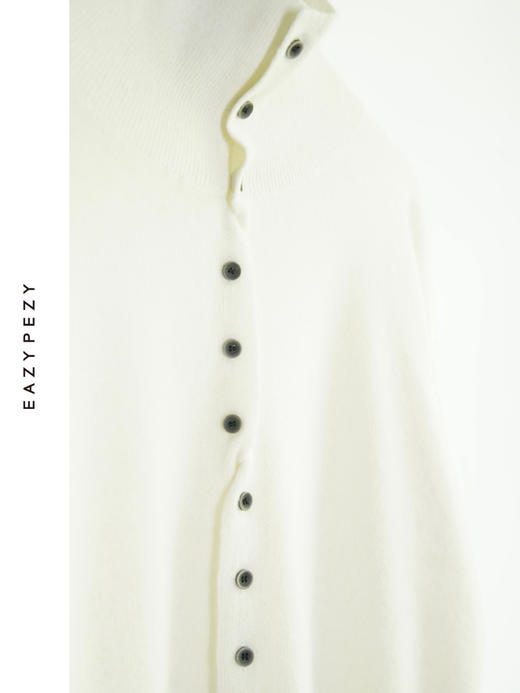 立领纽结系扣羊绒开衫 商品图4