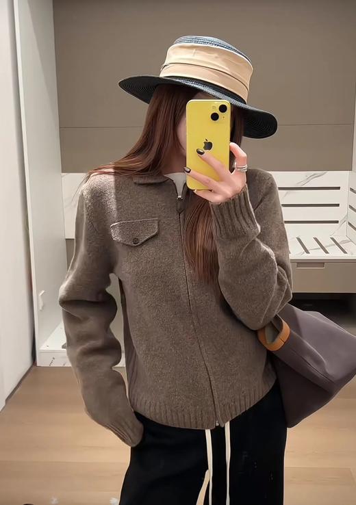 蔡卓妍同款【高奢感老钱风翻领拉链复古羊毛针织外套】2色可选~甄选100%羊毛，纤维柔糯细腻，亲肤性与垂坠感兼备，姐妹们闭眼入WD 商品图4