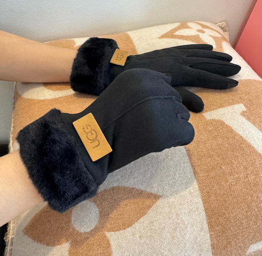 秋冬特惠💰240 UGG秋冬懒兔毛羊毛手套 商品图2