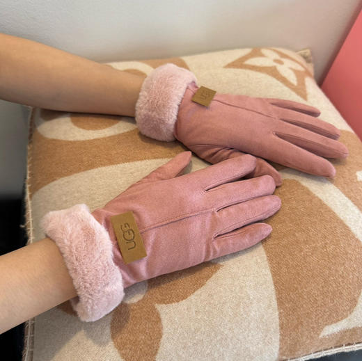 秋冬特惠💰240 UGG秋冬懒兔毛羊毛手套 商品图1