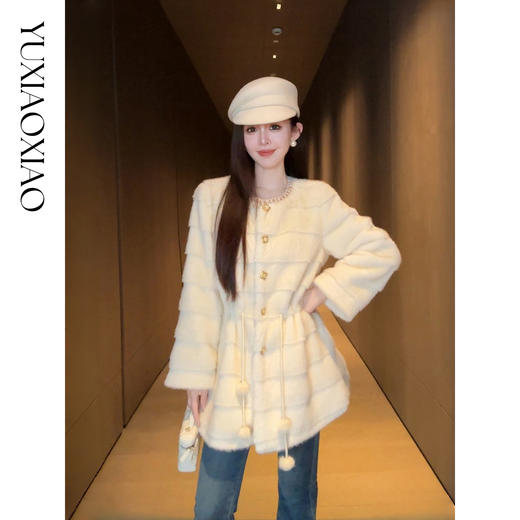 余潇潇【香茶丽兹】精致层次感重工织带缝制收腰抽绳圆领中长款外套 商品图0