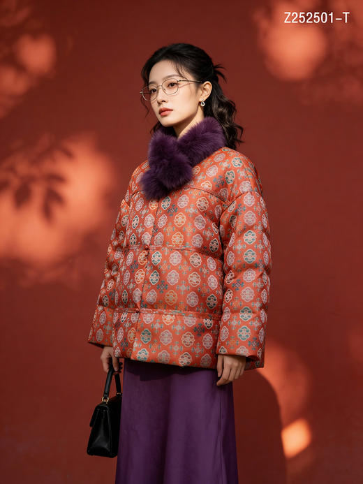 Z252501-T蜀锦罗鹅绒服。 商品图3