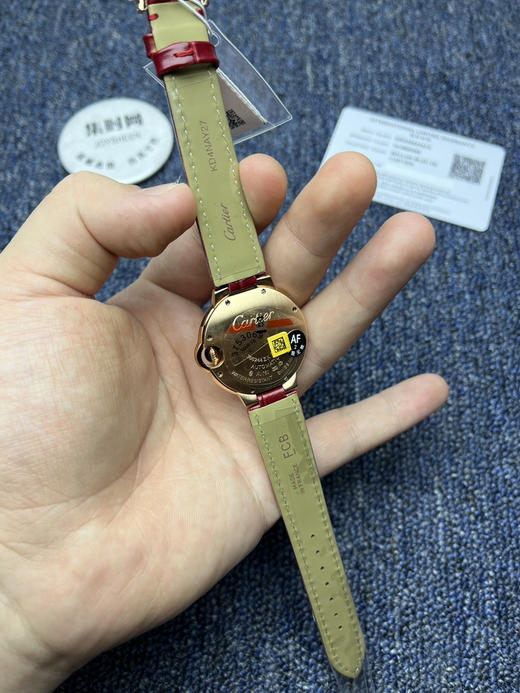AF卡地亚蓝气球系列 中号33mm 新款蓝气球钻面 玫金钻圈款 罗马面 女士腕表 商品图6