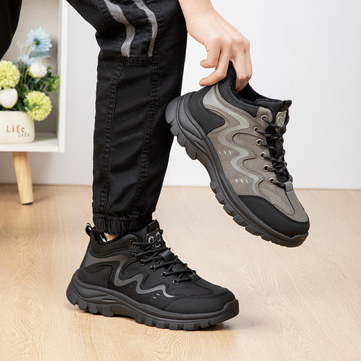 【暖冬鞋服丨泰和源 男女款加绒高帮鞋合集】外用防泼水超纤，雨水不易渗入，干爽舒适，增宽鞋楦不易挤脚，全方位包裹高帮设计，锁住温度，抵御寒冷，EVA厚底耐折防滑，不易累脚 商品图3