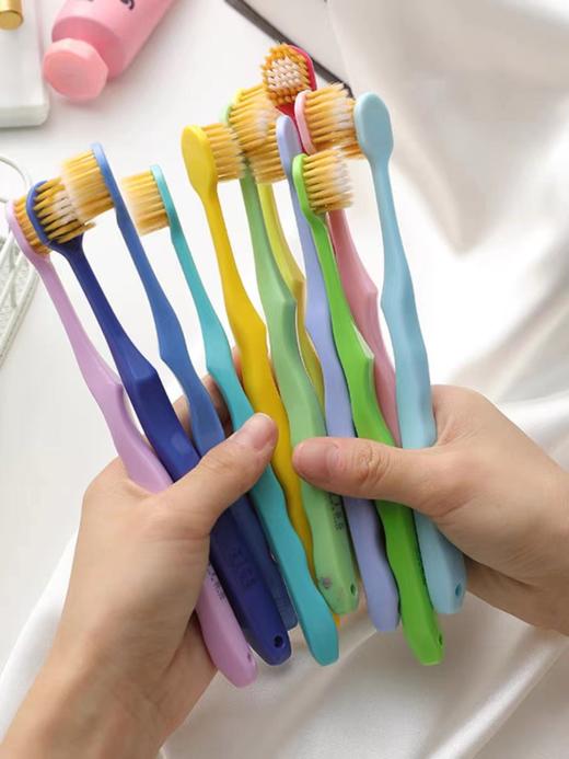 【春上新】9楼母婴生活馆  TiSS日式炫彩成人软毛牙刷宽头48孔独立包装    活动价：30元6支      48元/12支 商品图1