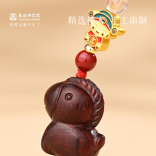 【马上有钱檀木小挂件】敦煌小众原创国风古法沙金铜钱 卡通小马马上有钱手机链配件钥匙扣吊坠 商品图2