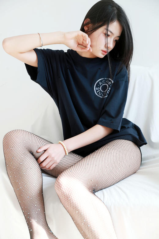 磨破做旧+复古印花，胸口小标tee。正肩式宽松圆领全棉t恤C122558 商品图7