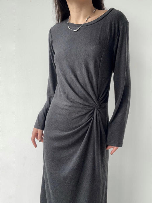 Running Closet｜收腰褶皱连衣裙 [ 深灰 ] 【LCM】 商品图5