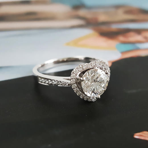 AU750白金经典简约爱心造型1.08克拉钻石戒指14.5号（戒圈可改） 231225NJS64 商品图4