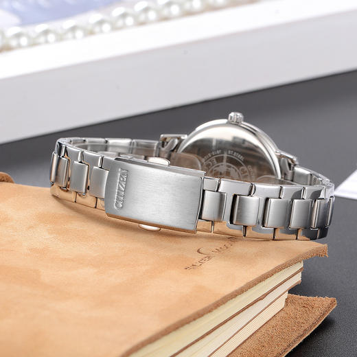 VIP-FE6090-85A 西铁城Citizen 【礼物】西铁城月影光动能日历夜光女表FE6090-85A 商品图3