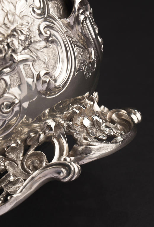 独角鹿西洋古董19世纪初英国顶级银坊Edward Barnard & Sons出品路易十五风格繁华卷叶主题纯银精雕冰酒桶一对 商品图11