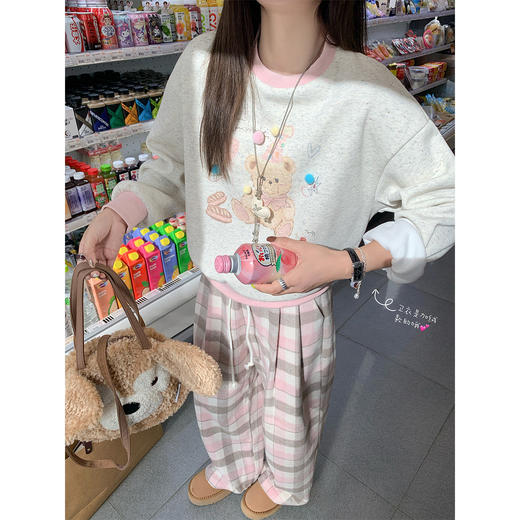 <曾小咸推荐>现货秒杀 ！微信超特价！撞色小熊加绒卫衣 日常169.99 立减80 秒杀89.99！粉色格子休闲裤  秒杀89.99 ！！ 商品图3