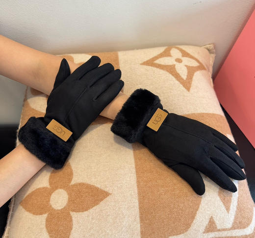 秋冬特惠💰240 UGG秋冬懒兔毛羊毛手套 商品图0