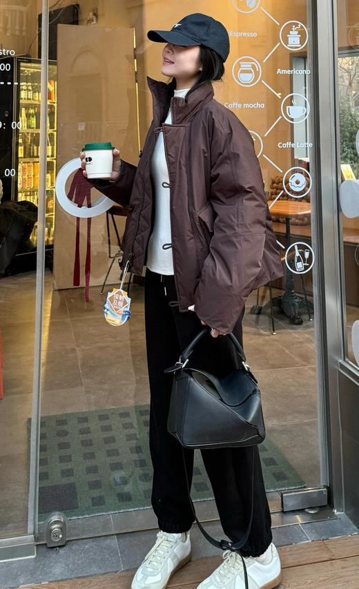 2色可选~【轻奢压胶加厚鹅绒服】三防功能性面料+大口袋+下摆可收+蓬松保暖又舒适！姐妹们闭眼入！无标发货WD 商品图8