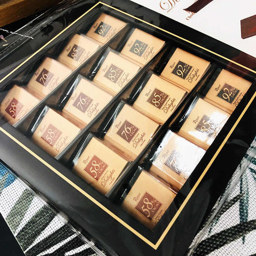 ROYAL 精装礼盒巧克力240g/045583 商品图1