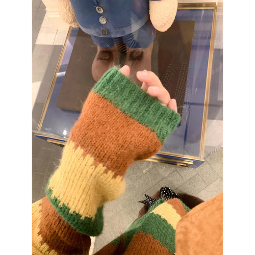 <曾小咸推荐>现货秒杀 ！微信超特价！彩色条纹针织衫 日常169.99 立减80 秒杀89.99！！ 商品图3