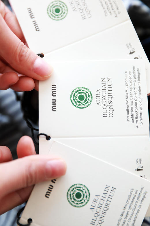 港风条纹tee，胸口小横标。法式宽松圆领套头情侣全棉长袖C122566 商品图2