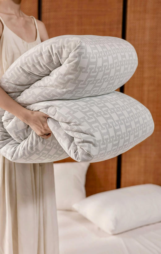 LSN1226发热抑菌恒温被 商品图4