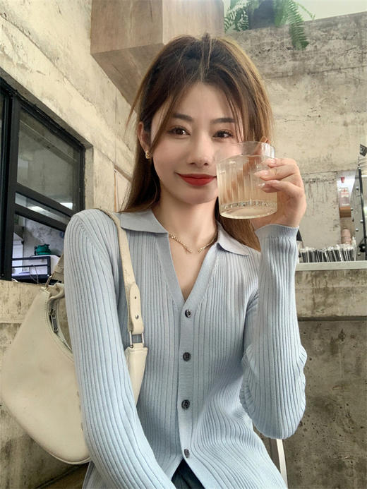 <曾小咸推荐>【小岛云烟】4色毛织系扣上衣 商品图9