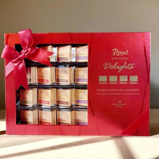 【新品上架】ROYAL 精装礼盒混味巧克力240g/045582 四种口味48小片 商品图0