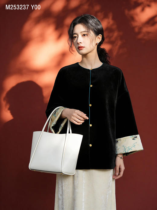 M253237-T两面穿外套 商品图3